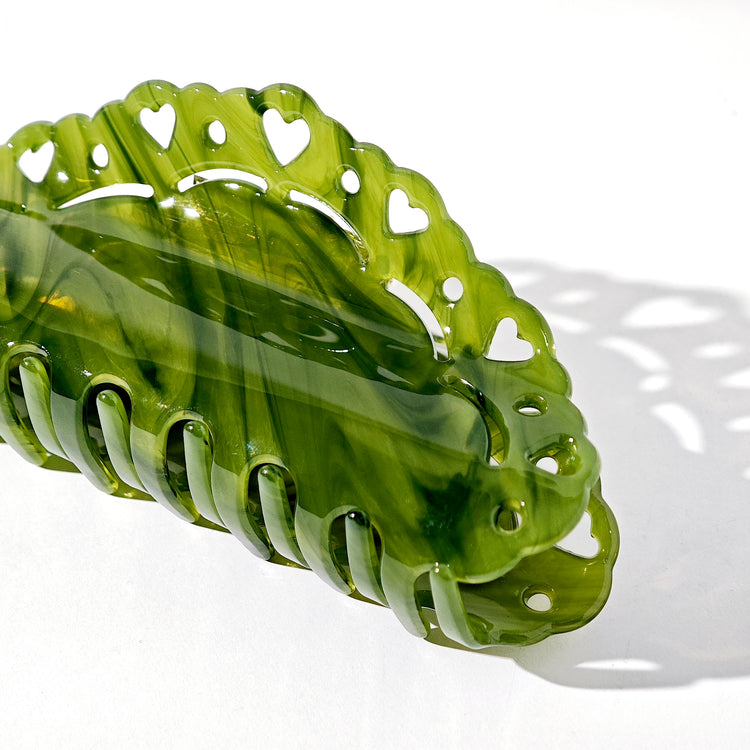 Lace Claw