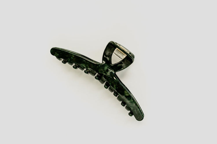 Gemstone Twisty Claw