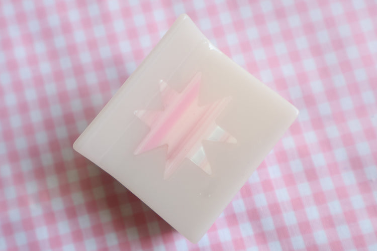 Worn Pink Quilt Claw (XS)