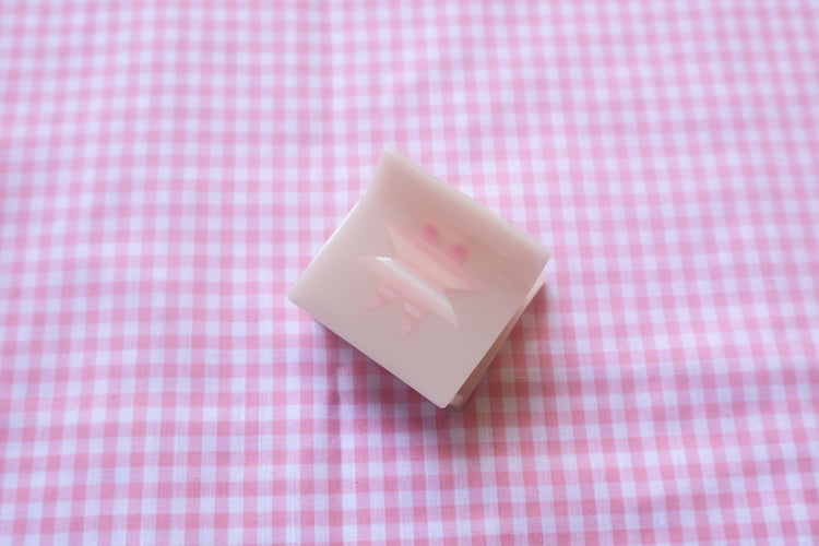Worn Pink Quilt Claw (XS)