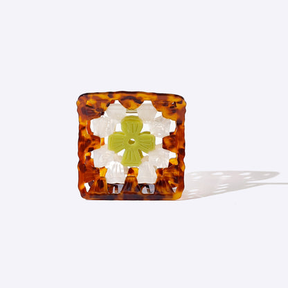 Granny Square Claw