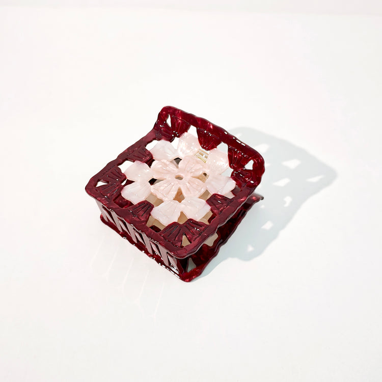 Granny Square Claw