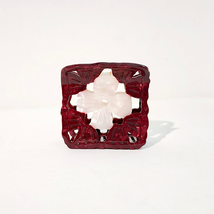 Granny Square Claw