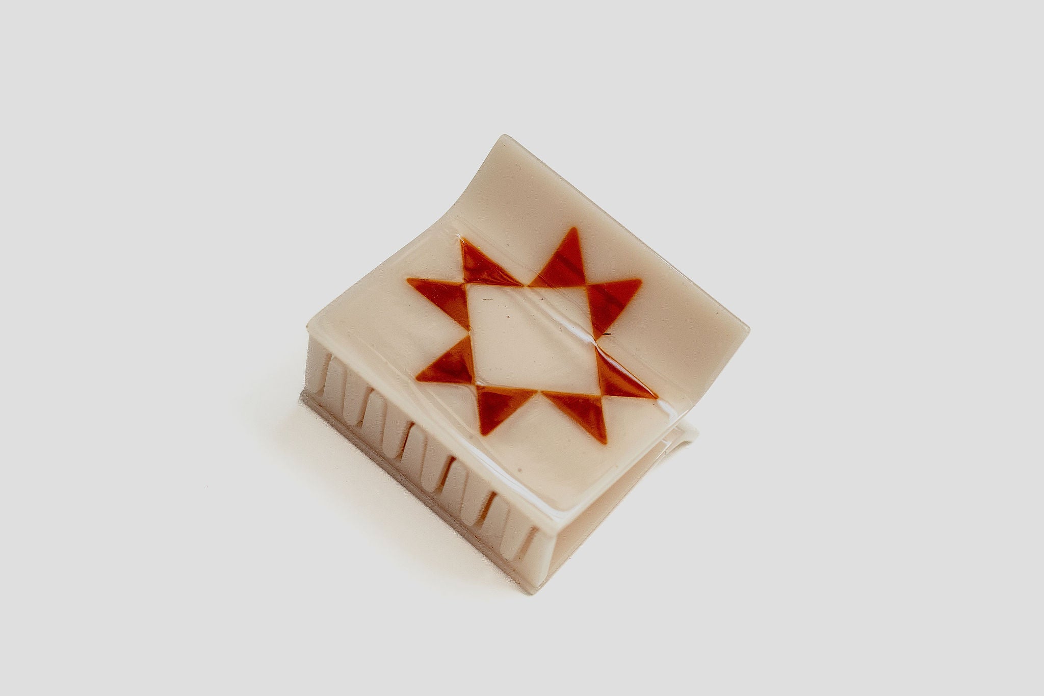 Cinnamon Quilt Claw (S) – Hey Ricochet