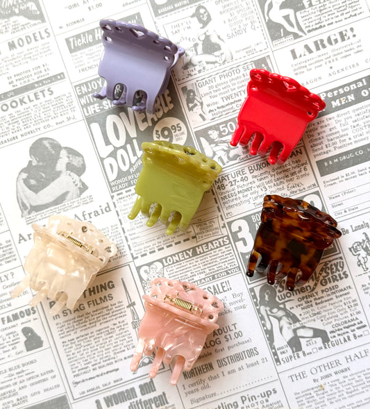 Lace Claw Mini