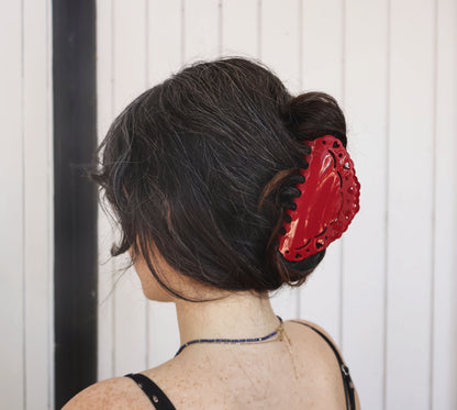 Lace Claw (in Red)